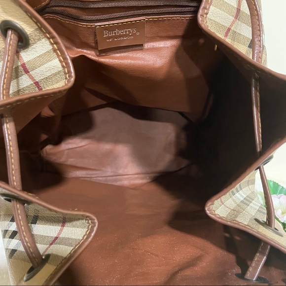 ❌ SOLD ❌ 💯 Authentic Burberry Backpack - Picture 6 of 11